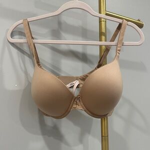 Victoria’s Secret Body By Victoria Perfect Shape Padded Bra